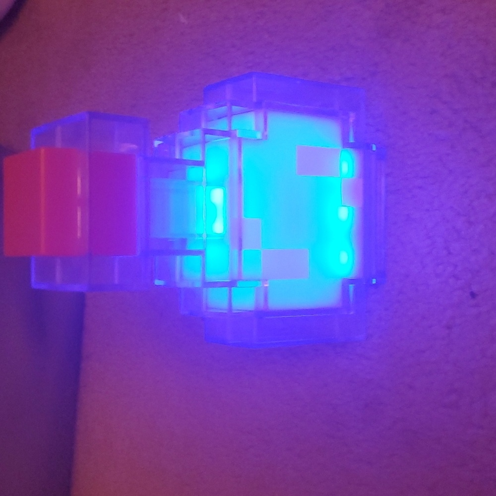 Light - Picture 3 of 4